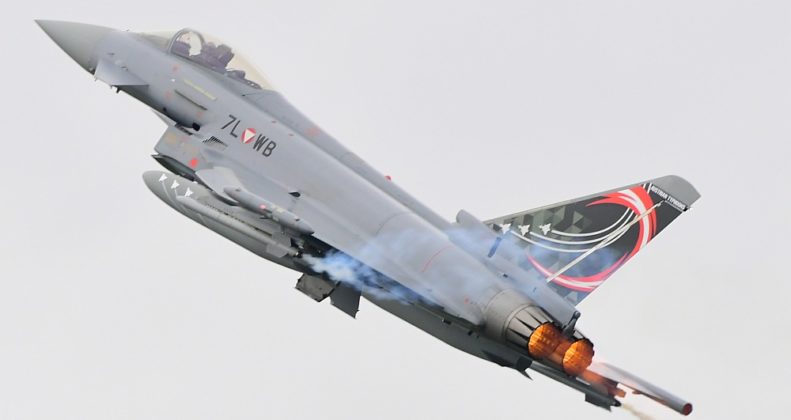 DSC_0764_Sonderlackierung_Bundesheer_Eurofighter_7L_WB_Airpower_2019_Foto_Huber_Austrian_Wings_Media_Crew